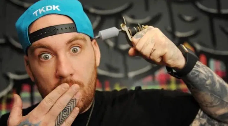 Keith „Bang Bang” McCurdy, a Magic Ink megalkotójának portréja